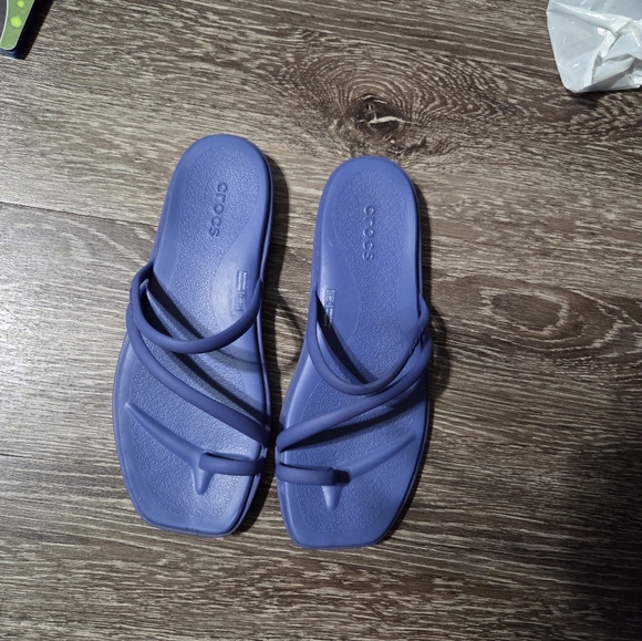 Crocs Miami Toe Loop Sandals Sapphire - Picture 1 of 2